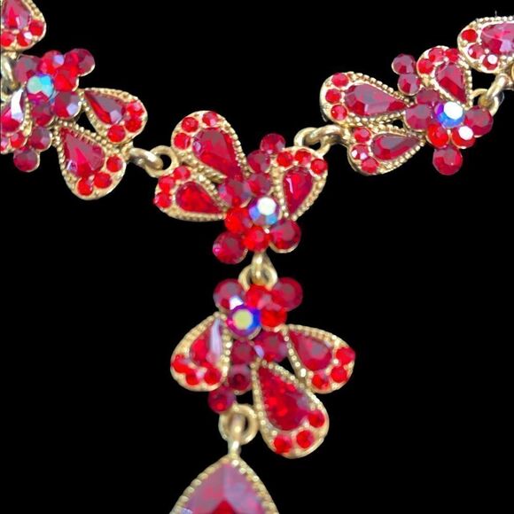 Vintage VCLM red crystal necklace Valentines Day! - Picture 3 of 9